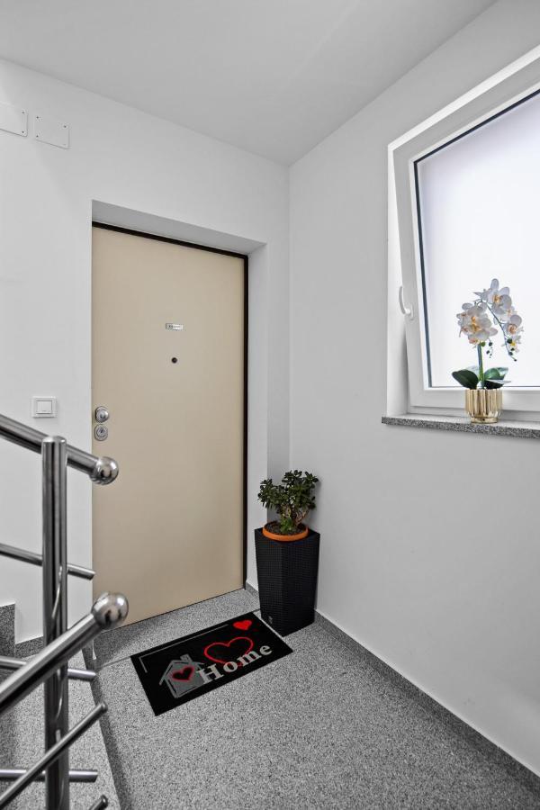 Apartment Leone Medulin Eksteriør bilde